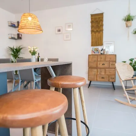 Olive Hill House - Ground Floor Apartment