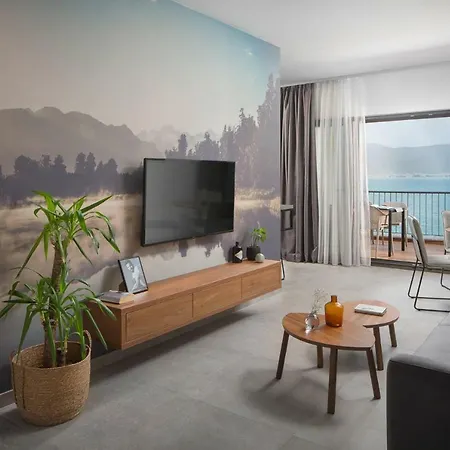 Olive Hill House - Ground Floor Apartment Slatine